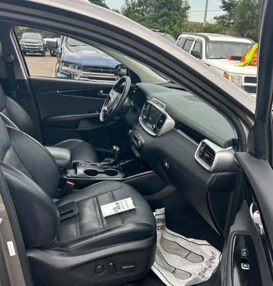 Used 2019 Kia Sorento SX w/ SX Touring Package AWD/4WD image 7