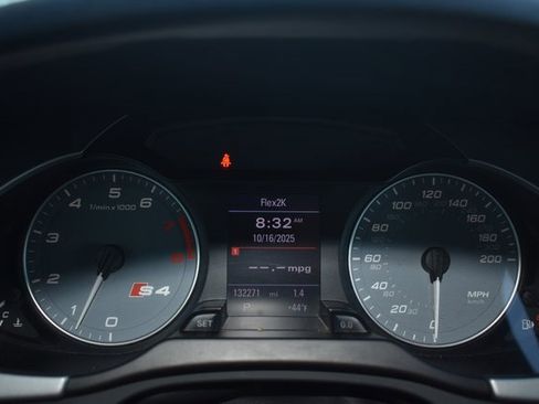 Used 2010 Audi S4 Premium image 17