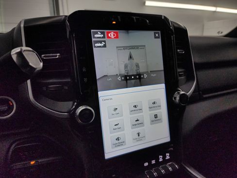 Used 2022 RAM 3500 Big Horn w/ Level B Equipment Group image 21