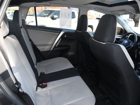 Used 2017 Toyota RAV4 XLE image 18