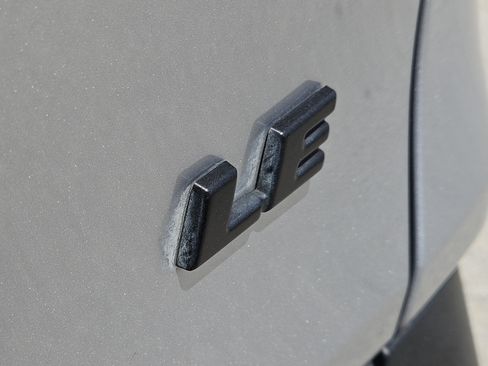 Used 2023 Toyota RAV4 LE FWD image 13
