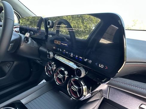 New 2025 Chevrolet Blazer EV RS image 16