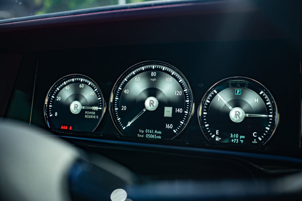 Used 2024 Rolls-Royce Phantom Sedan RWD image 9