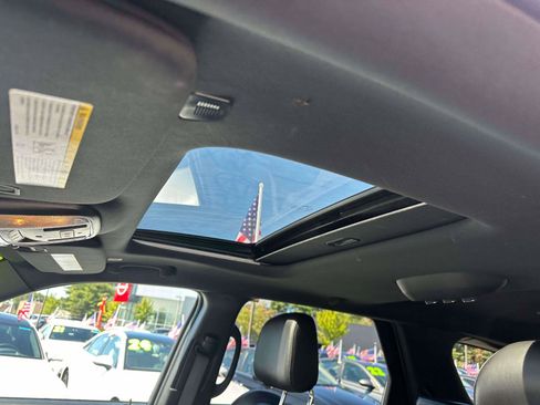 Used 2024 Dodge Durango GT image 19