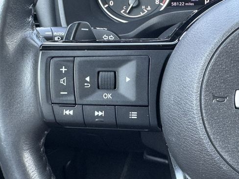 Used 2023 Nissan Rogue SL w/ SL Premium Package image 16