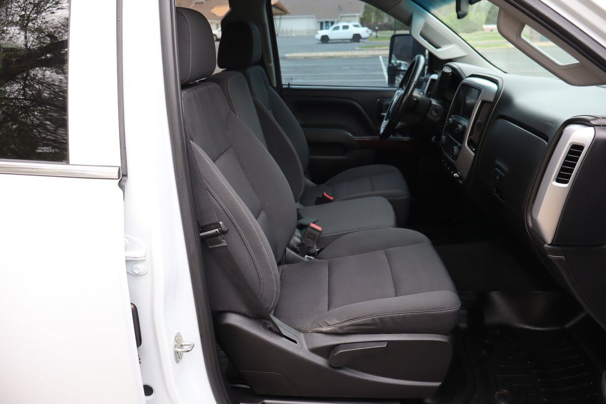 Used 2019 GMC Sierra 2500 SLE w/ Suspension Package, Off-Road AWD/4WD image 22