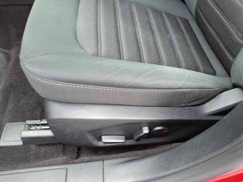 Used 2020 Ford Fusion SE AWD/4WD image 13