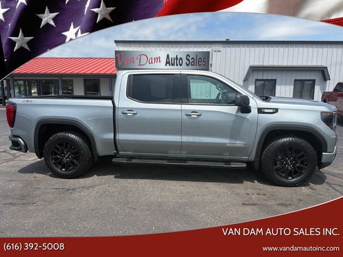 Used 2025 GMC Sierra 1500 Elevation w/ Preferred Package AWD/4WD image 1
