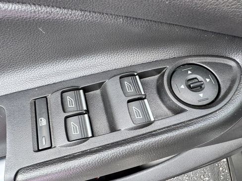 Certified 2017 Ford Escape Titanium FWD image 16