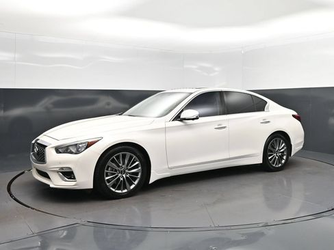 Certified 2023 INFINITI Q50 Luxe w/ Cargo Package RWD image 3