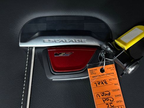 New 2026 Cadillac Escalade ESV V w/ LPO, ONYX Package image 45