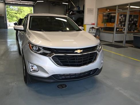 Used 2021 Chevrolet Equinox LT AWD/4WD image 3