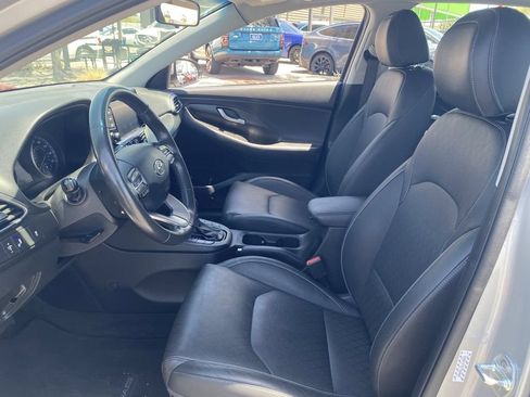 Used 2020 Hyundai Elantra GT w/ Style Package 02 FWD image 18