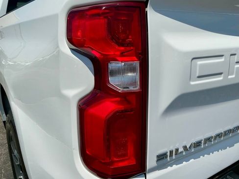 Used 2020 Chevrolet Silverado 1500 RST w/ Texas Edition RWD image 13
