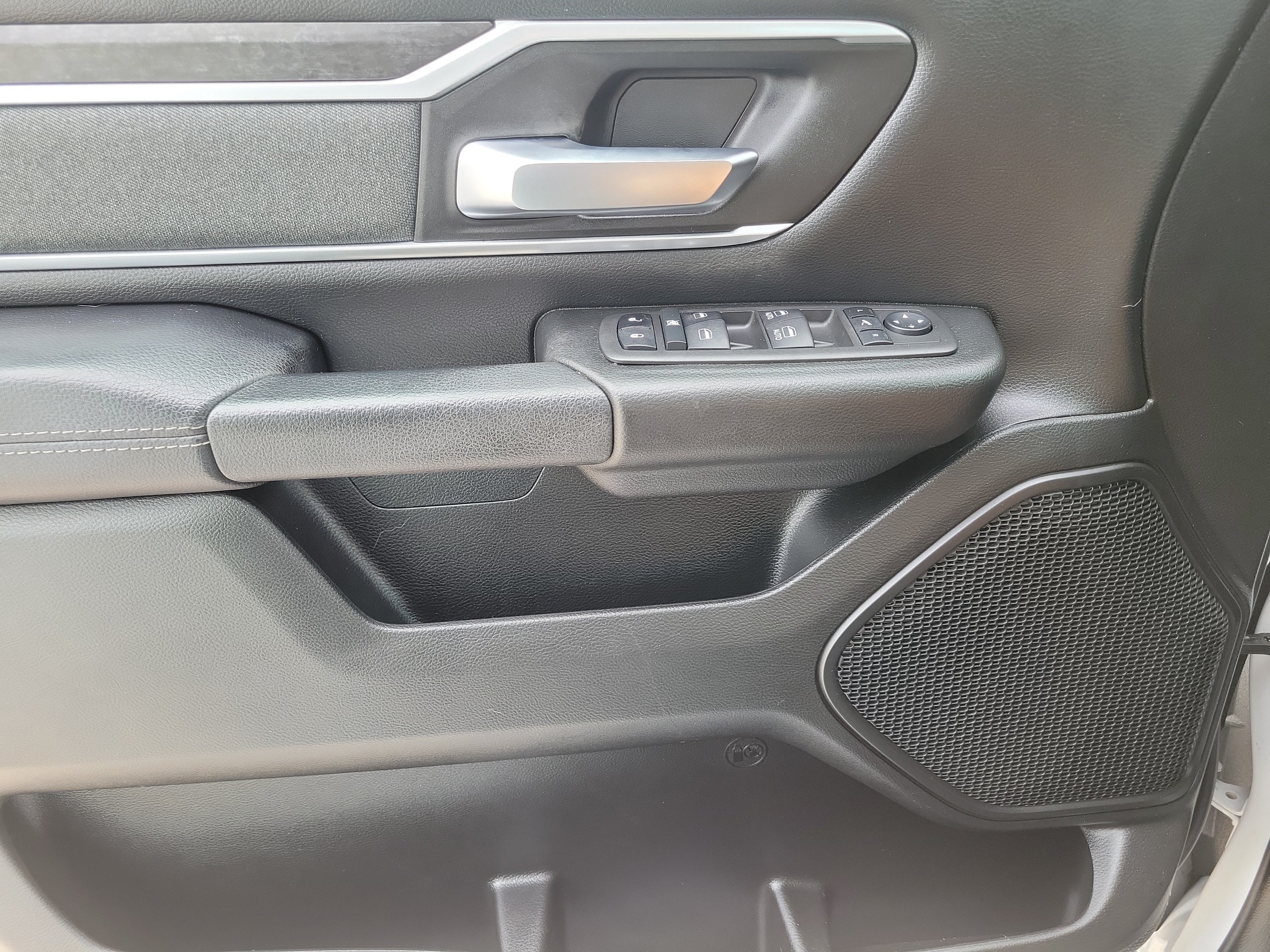 Used 2022 RAM 1500 Big Horn RWD image 31