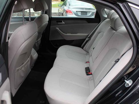 Used 2017 Hyundai Sonata SE FWD image 27