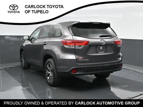 Used 2019 Toyota Highlander LE FWD image 10