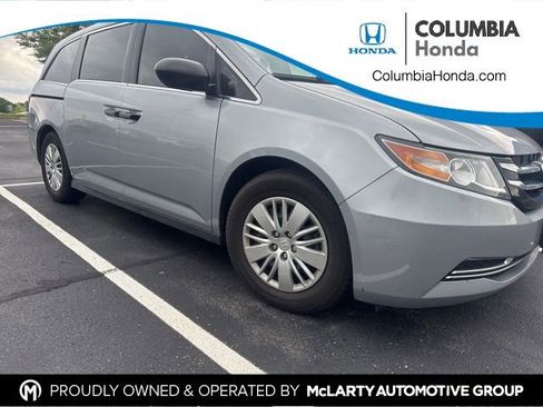 Used 2016 Honda Odyssey LX image 1
