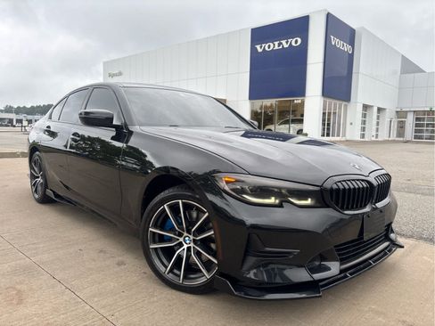 Used 2020 BMW 330i xDrive Sedan w/ Premium Package AWD/4WD image 2