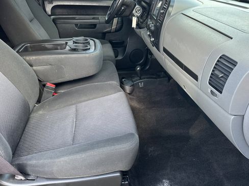 Used 2011 Chevrolet Silverado 1500 LS image 15