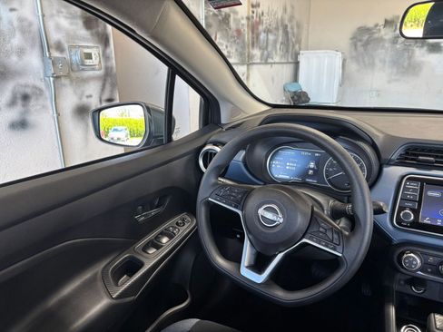 Used 2025 Nissan Versa SV FWD image 32