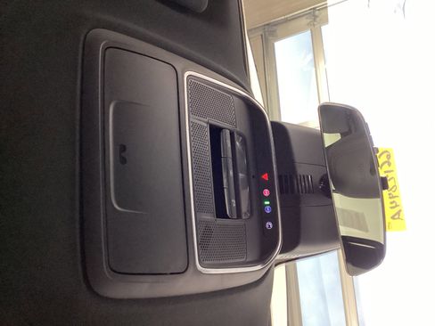 Used 2024 Chevrolet Traverse RS image 22