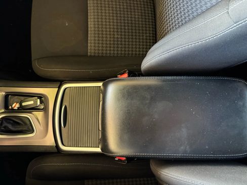 Used 2021 Dodge Charger R/T w/ Performance Handling Group image 9