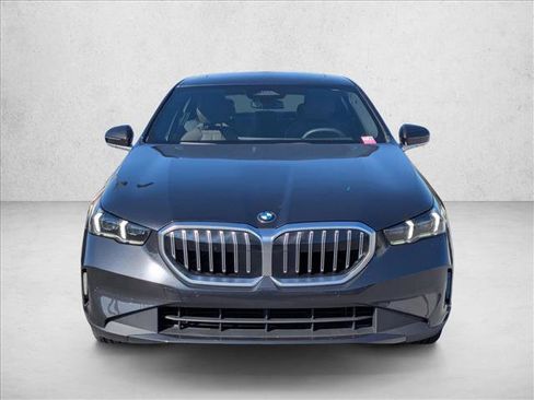 Certified 2025 BMW 530i image 2