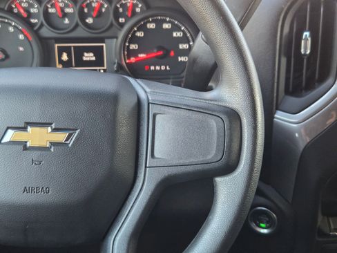 Certified 2025 Chevrolet Silverado 1500 Custom image 23