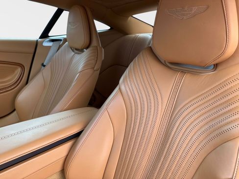 Used 2017 Aston Martin DB11 V12 image 17