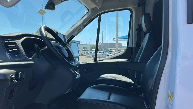 New 2026 Ford Transit 250 148 Medium Roof w/ Load Area Protection Package RWD image 16
