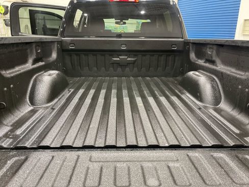 Used 2015 Chevrolet Silverado 1500 LT w/ Custom Sport Edition image 19