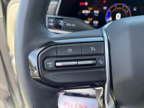 Used 2024 Chevrolet Colorado ZR2 w/ ZR2 Convenience Package III AWD/4WD image 51