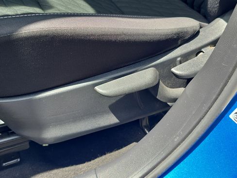 Used 2022 Nissan Kicks SV image 20