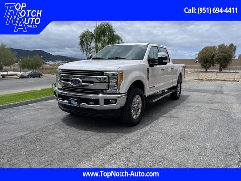 Used 2017 Ford F250 Lariat w/ Lariat Ultimate Package AWD/4WD image 1