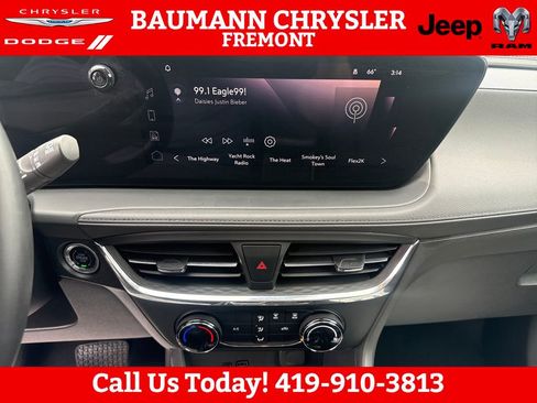 Used 2025 Buick Encore GX Preferred FWD image 18