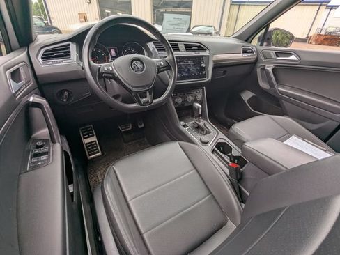 Used 2021 Volkswagen Tiguan SE R-Line AWD/4WD image 2