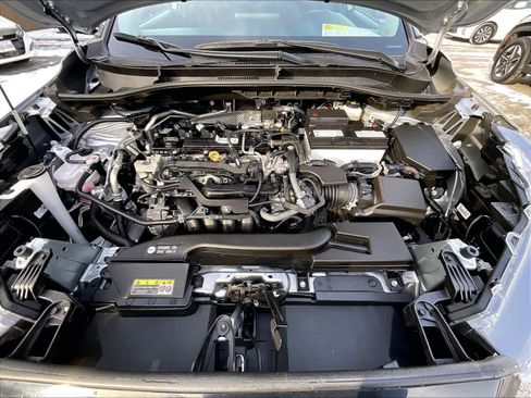 Certified 2024 Toyota Corolla Cross LE image 29