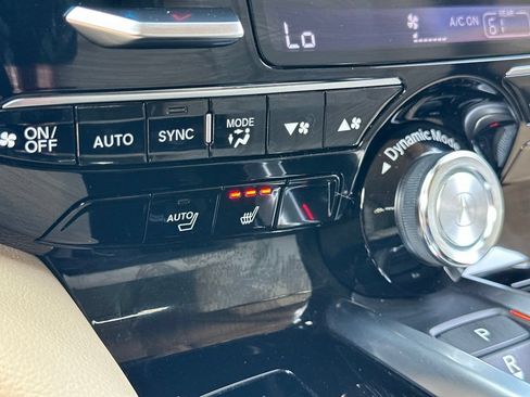 Used 2025 Acura MDX FWD image 5