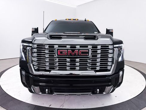 Used 2025 GMC Sierra 3500 Denali w/ Denali Reserve Package AWD/4WD image 15