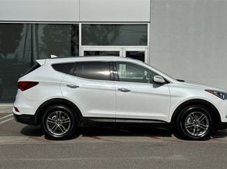 Used 2018 Hyundai Santa Fe Sport w/ 2.4L Value Package 02 video 3