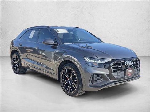 Used 2019 Audi Q8 Premium Plus w/ Premium Plus image 3