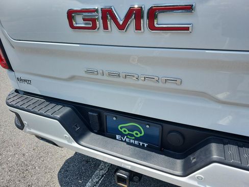 Certified 2025 GMC Sierra 1500 AT4 w/ AT4 Premium Package AWD/4WD image 4