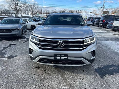 Used 2022 Volkswagen Atlas Cross Sport SEL image 2