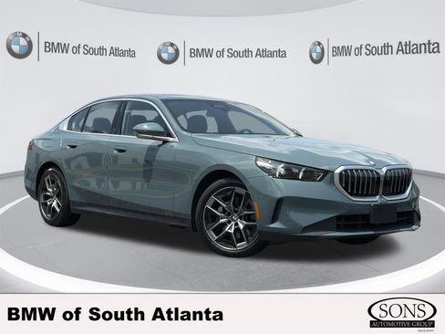 Used 2026 BMW 530i xDrive AWD/4WD image 1