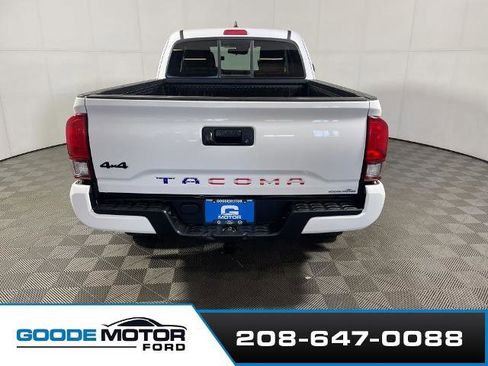 Used 2019 Toyota Tacoma SR w/ SX Package AWD/4WD image 7