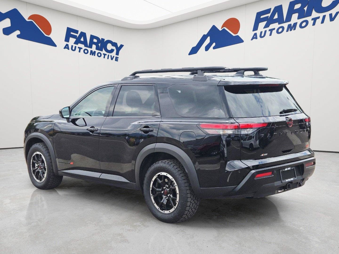Used 2026 Nissan Pathfinder Rock Creek AWD/4WD image 6