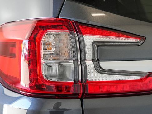 New 2025 Subaru Ascent Touring w/ Popular Package #2 image 8