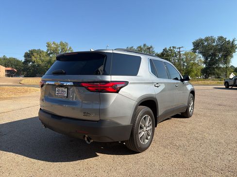 Used 2024 Chevrolet Traverse LT FWD image 14
