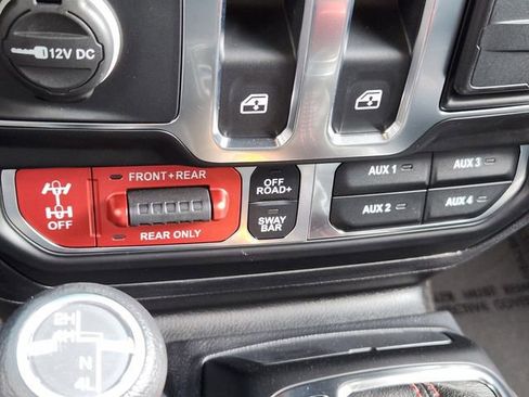 Used 2021 Jeep Wrangler Rubicon AWD/4WD image 16